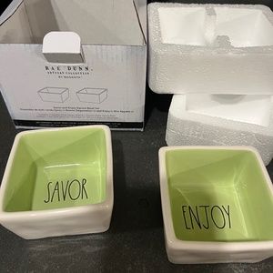 Rae Dunn Bowl Set